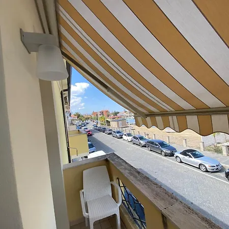 アパート L'affaccio Sul Porto Di ヴィボ・バレンティア・マリーナ