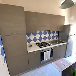 L'affaccio Sul Porto Di