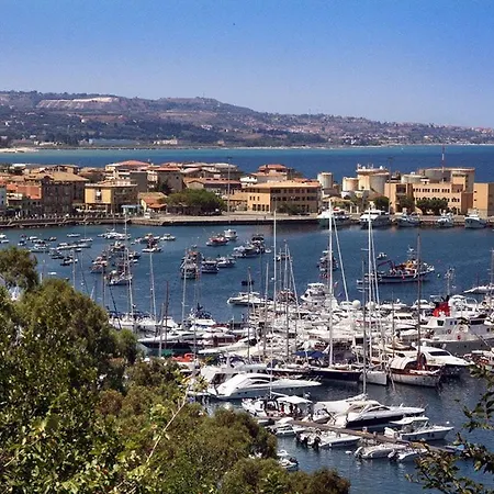 Apartamento L'affaccio Sul Porto Di *