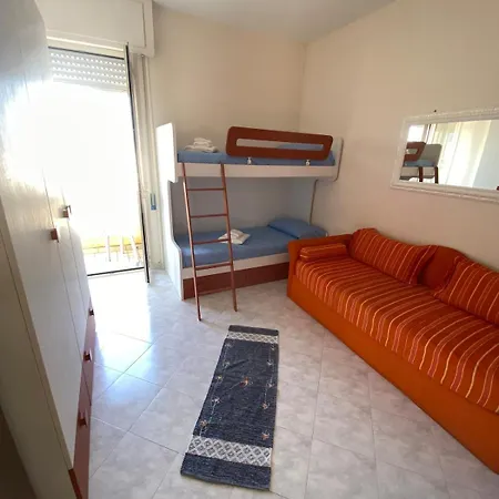 L'affaccio Sul Porto Di Vibo Valentia Marina