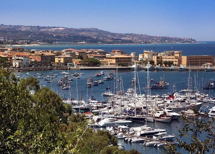 Apartman L'affaccio Sul Porto Di *