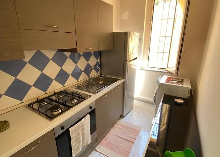 L'affaccio Sul Porto Di Apartamento Vibo Valentia Marina