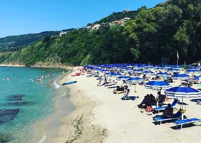 L'affaccio Sul Porto Di *